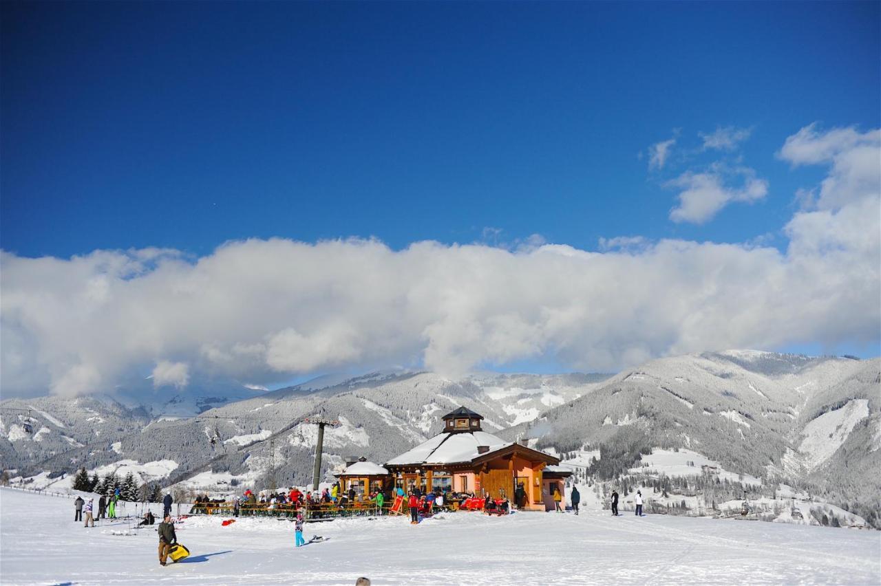 Ski-In Ski-Out Chalet Maiskogel "Bergli" - By Alpen Apartments Kaprun Exterior photo
