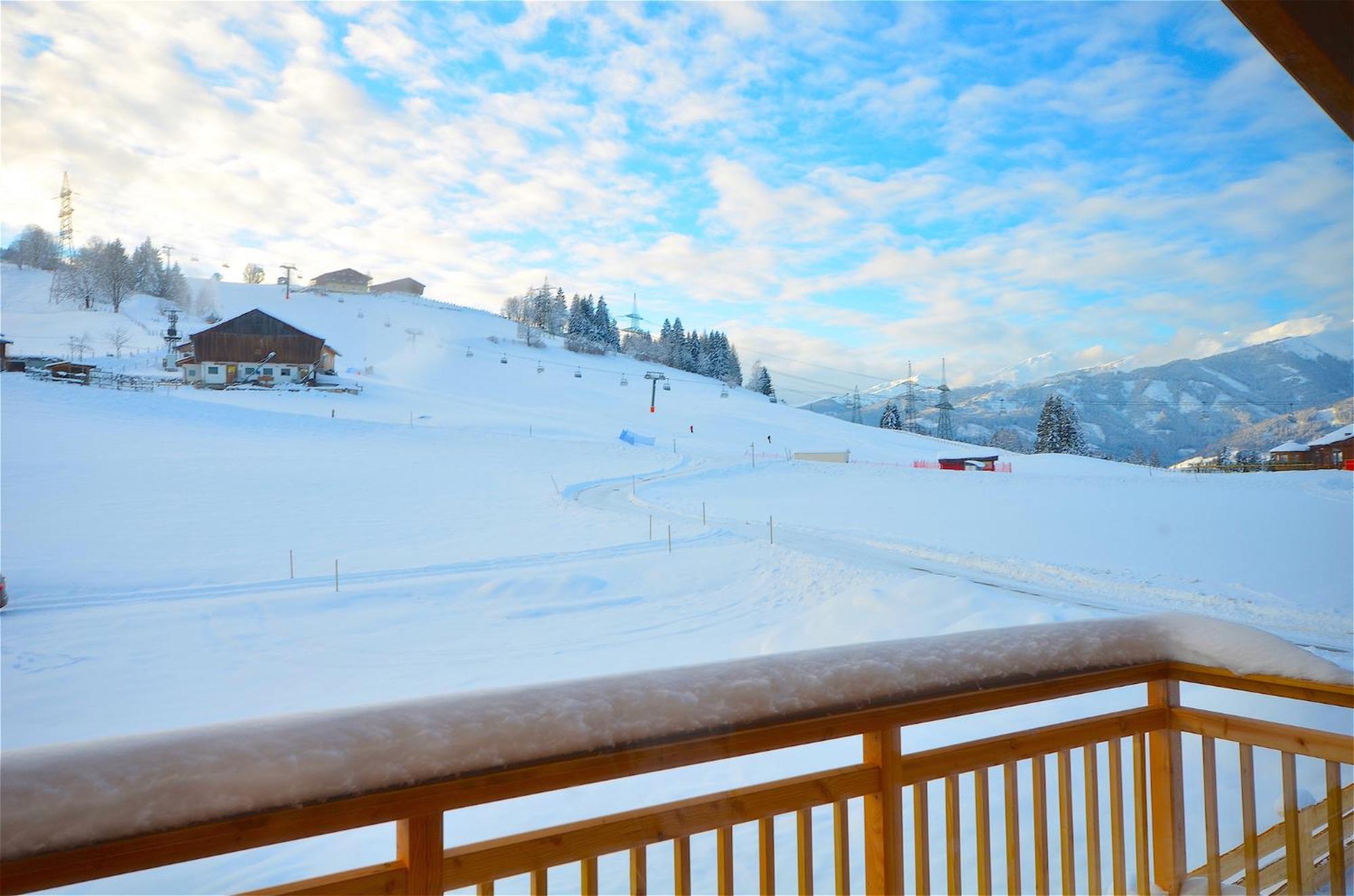 Ski-In Ski-Out Chalet Maiskogel "Bergli" - By Alpen Apartments Kaprun Exterior photo